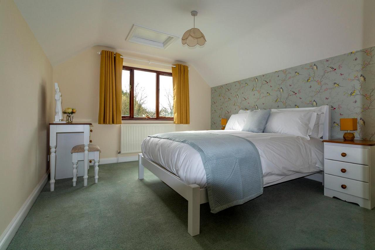 Bransford Farm Fishery & B & B Екстериор снимка