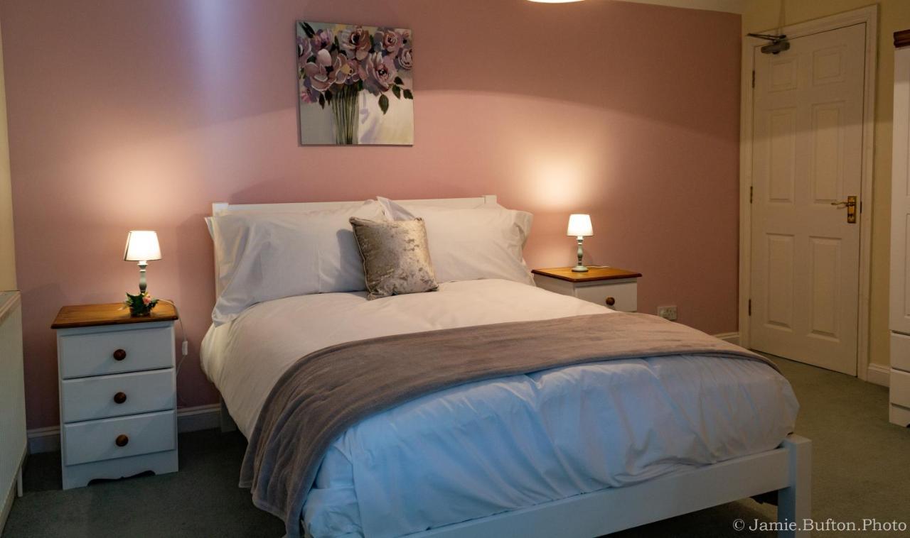 Bransford Farm Fishery & B & B Екстериор снимка