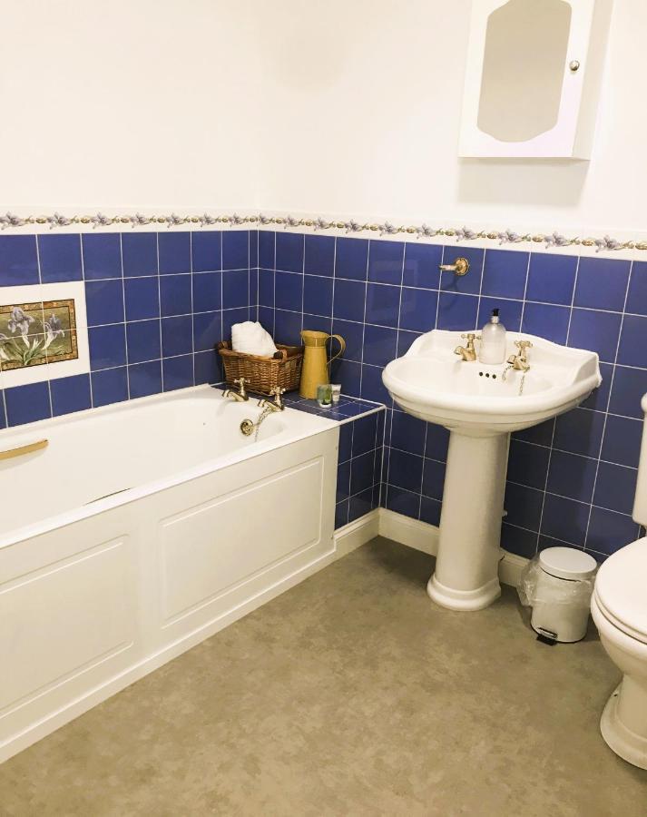 Bransford Farm Fishery & B & B Екстериор снимка