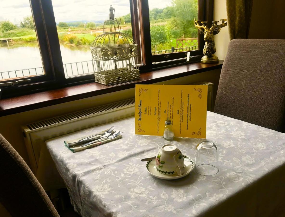 Bransford Farm Fishery & B & B Екстериор снимка