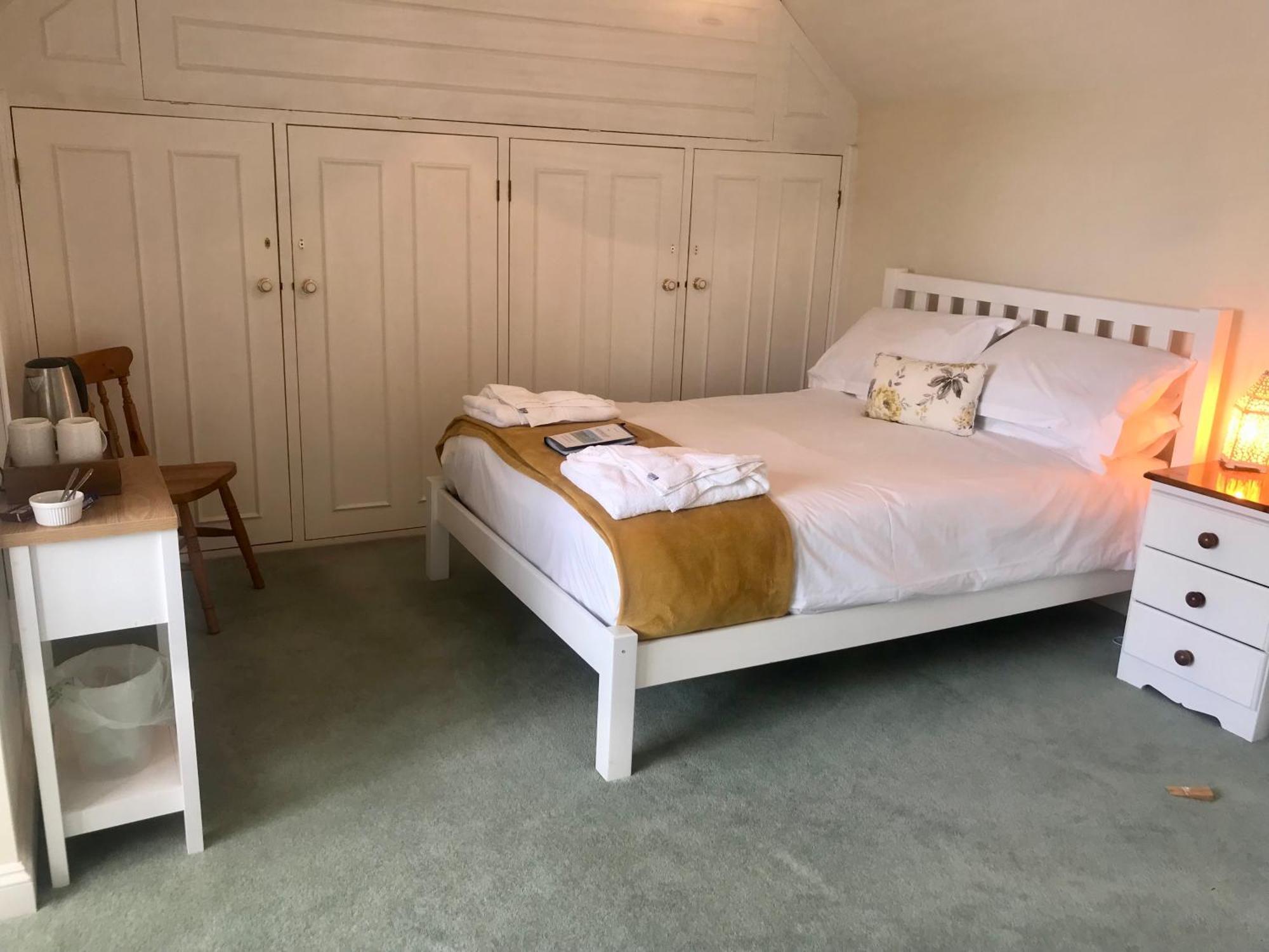 Bransford Farm Fishery & B & B Екстериор снимка