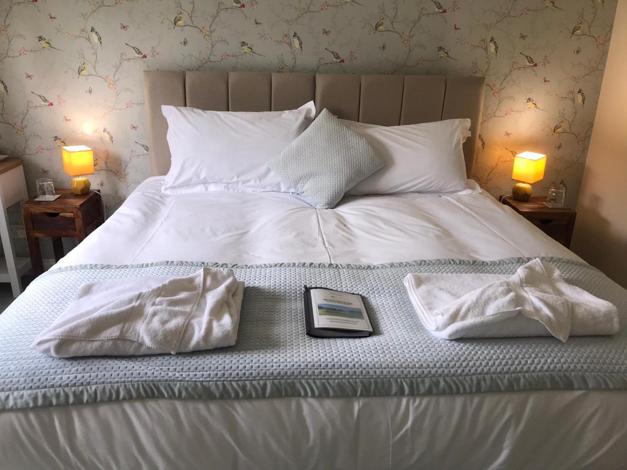 Bransford Farm Fishery & B & B Екстериор снимка