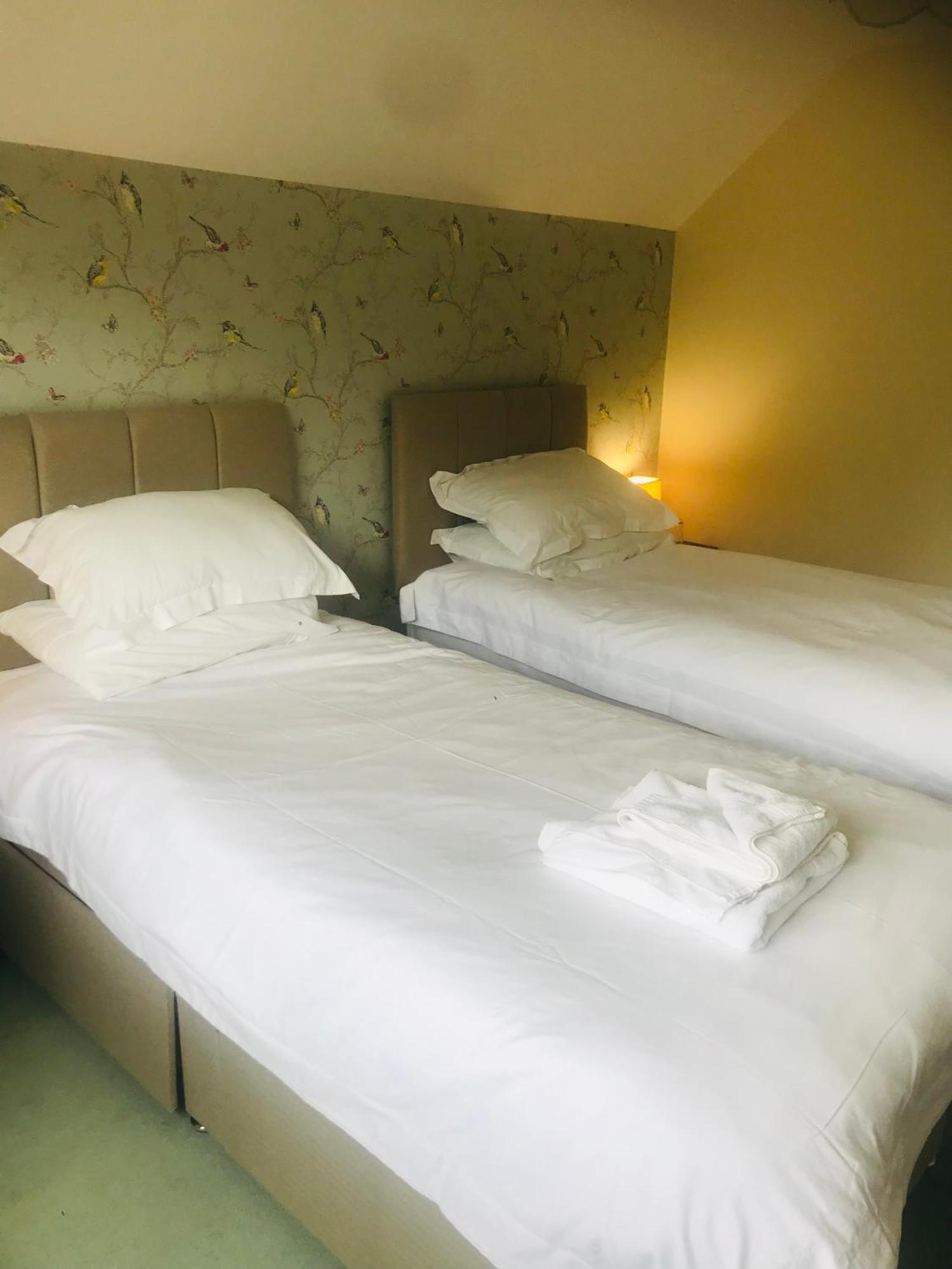 Bransford Farm Fishery & B & B Екстериор снимка